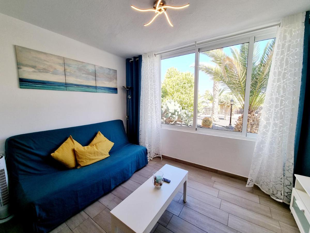 Apartamento Dino 10 Playa Roca Apartment Costa Teguise Bagian luar foto